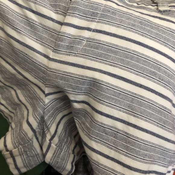 Women’s GAP 3 inch shorts - Picture 6 of 15